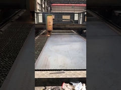 composants de découpe laser pour niveleurs de quai.