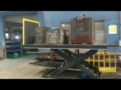 Un ascenseur hydraulique avec une super longueur de lèvre électrique teste la charge de 5 tonnes.