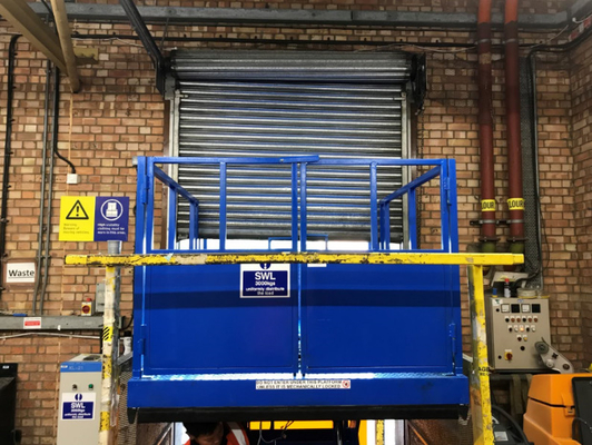 Hydraulic Electric Scissor Lifting Structure With Checkered Sheet For Wharehouse Loading And Unloading