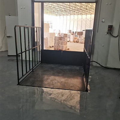 Hydraulic Warehouse Dock Lift Platform Size 2180mm×3000mm,3000KG Load Capacity