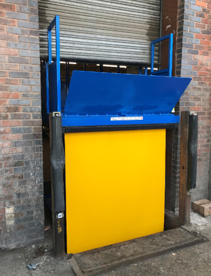 Warehouse 2000*3000mm Hydraulic Dock Scissor Lift With Electric Lip