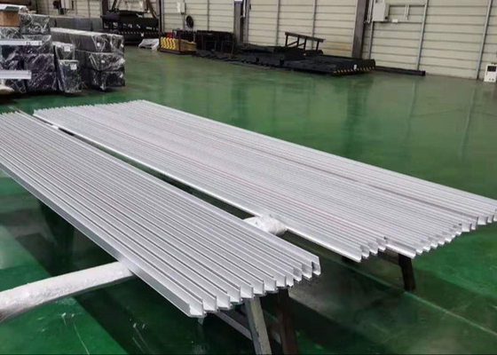 PVC Mechanic loading dock shelters Logistic Warehouse For Loading Bay Rain Proof