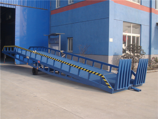 Portable Mobile Yard Ramp Electric Dock Leveler 1200mm-1800mm Working Range